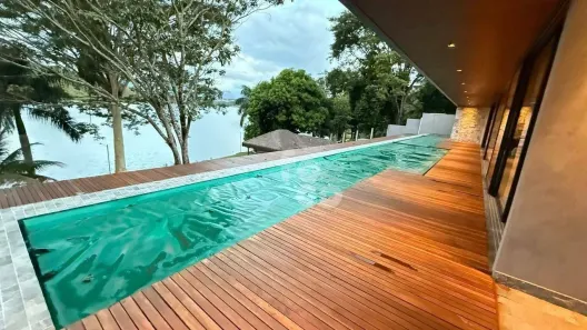 Fazenda/Sítio com 6 Quartos à venda, 500m² no Carajás, Uberlândia