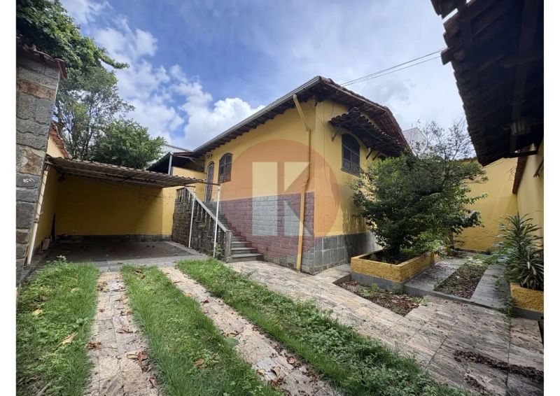 Casa com 3 quartos — Santa Branca, Belo Horizonte