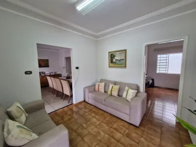 Casa com 4 Quartos à venda, 241m² no Lídice, Uberlândia