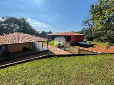 Fazenda/Sítio com 2 Quartos à venda, 500m² no Centro, Botucatu
