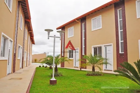 Casa de Condomínio com 2 Quartos à venda, 72m² no Loteamento Vila Romana, Jacareí