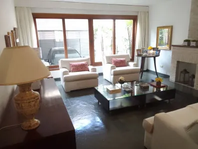 Casa com 3 Quartos à venda, 199m² no Chácara Monte Alegre, São Paulo