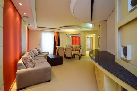Apartamento com 3 Quartos para alugar, 115m² no Cristo Rei, Curitiba