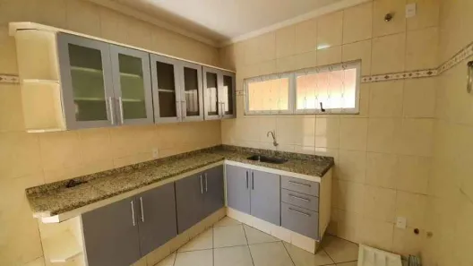 Casa com 3 Quartos à venda, 224m² no Núcleo Residencial Alto Alegre, Bauru