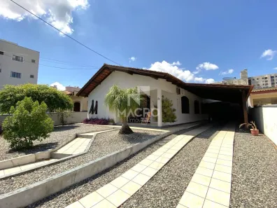 Casa com 3 Quartos à venda, 220m² no Vila Baependi, Jaraguá do Sul