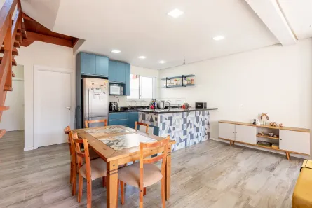 Casa com 4 Quartos à venda, 137m² no Chácara das Pedras, Porto Alegre
