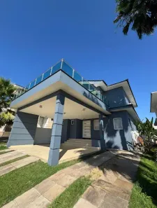 Casa de Condomínio com 3 Quartos para alugar, 200m² no São Vicente, Gravataí