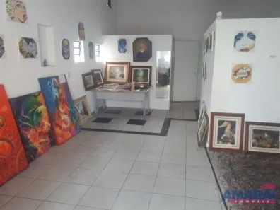 Imóvel Comercial à venda, 329m² no Centro, Jacareí