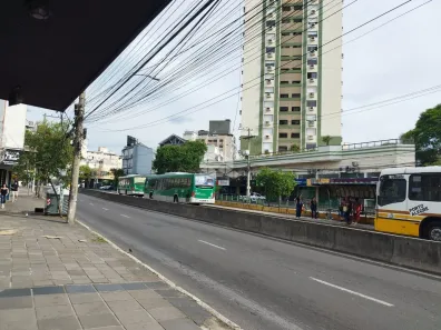 Prédio Residencial com 14 Quartos à venda, 622m² no Rio Branco, Porto Alegre