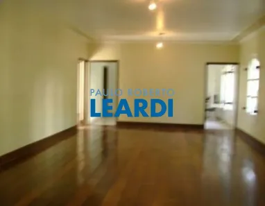 Sobrado com 5 Quartos à venda, 680m² no Morumbi, São Paulo