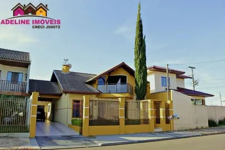 Sobrado com 3 Quartos à venda, 200m² no Centro Civico, Carambeí