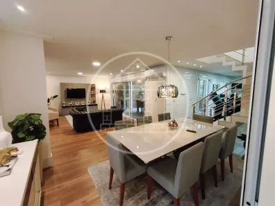 Sobrado com 4 Quartos à venda, 210m² no Interlagos, São Paulo