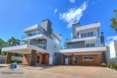 Casa de Condomínio com 3 Quartos à venda, 300m² no Pedra Redonda, Porto Alegre