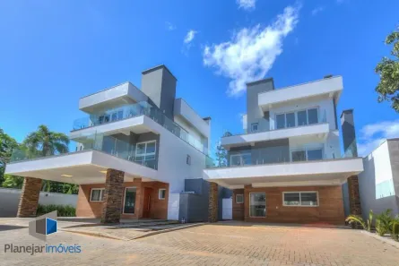 Casa de Condomínio com 3 Quartos à venda, 300m² no Pedra Redonda, Porto Alegre