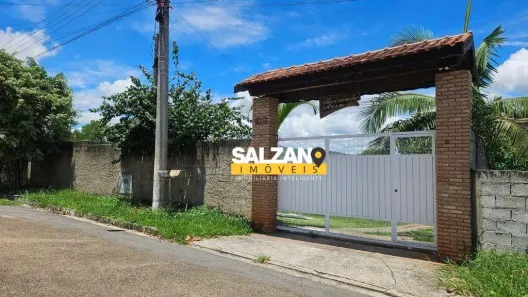 Fazenda/Sítio com 3 Quartos à venda, 180m² no Loteamento Chácaras Ingrid, Taubaté