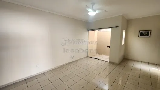 Casa com 2 Quartos para alugar, 101m² no Jardim Astúrias, São José do Rio Preto