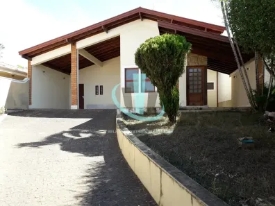 Casa com 3 Quartos à venda, 157m² no Vila Bandeirantes, Santa Rita do Passa Quatro