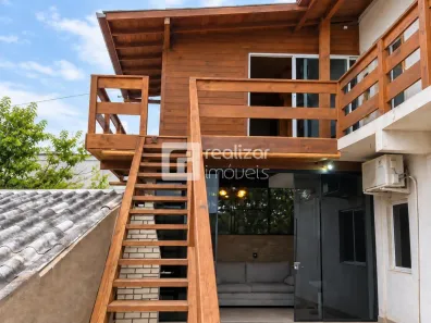 Casa com 3 Quartos para alugar, 77m² no Campeche, Florianópolis