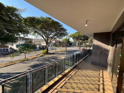 Sobrado com 4 Quartos à venda, 300m² no Jardim dos Oliveiras, Campinas