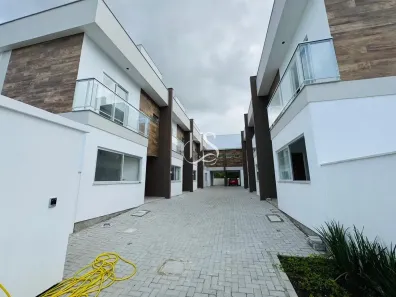 Sobrado com 2 Quartos à venda, 104m² no Nova Palhoça, Palhoça
