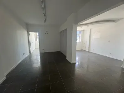 Ponto Comercial à venda, 30m² no Praia do Canto, Vitória