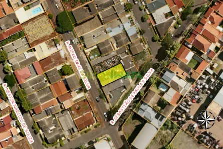 à venda, 300m² no Jardim Licce, Maringá