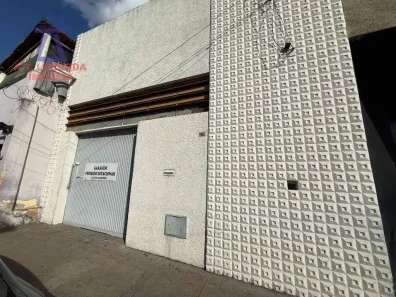 Galpão/Depósito/Armazém para alugar, 190m² no Centro, Montes Claros