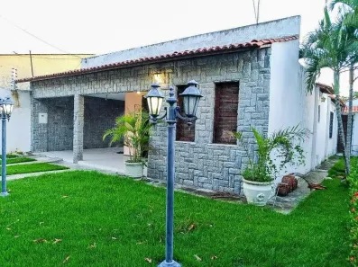 Casa com 3 Quartos à venda, 230m² no Cambeba, Fortaleza