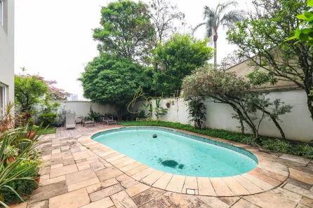 Casa com 3 Quartos à venda, 300m² no Chácara Santo Antônio (Zona Sul), São Paulo
