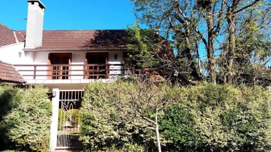 Casa com 3 Quartos à venda, 198m² no Planalto, Gramado