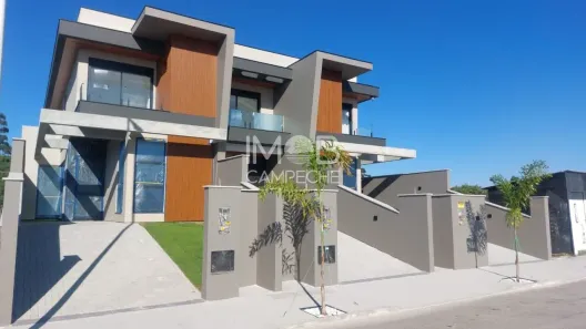 Casa com 3 Quartos à venda, 128m² no Campeche, Florianópolis