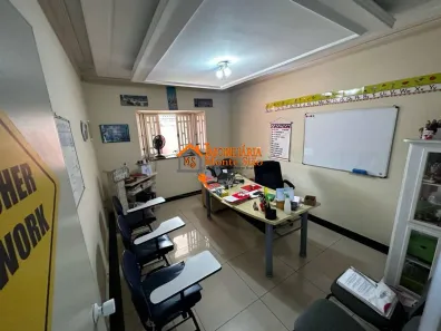Sobrado com 4 Quartos à venda, 172m² no Jardim Zaira, Guarulhos