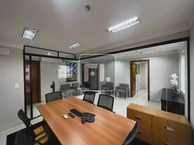 Sala Comercial para alugar, 323m² no Vila São Francisco (Zona Sul), São Paulo