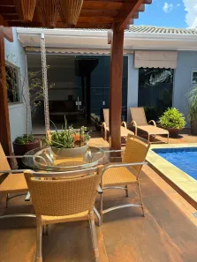 Casa com 4 Quartos à venda, 241m² no Anápolis City, Anápolis