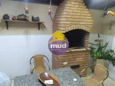 Casa com 4 Quartos à venda, 230m² no Santos Dumont, São José do Rio Preto