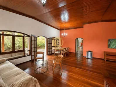 Casa de Condomínio com 5 Quartos à venda, 381m² no Loteamento Villa Branca, Jacareí