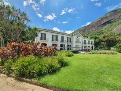 Casa de Condomínio com 4 Quartos à venda, 320m² no Corrêas, Petrópolis