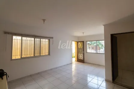 Casa com 3 Quartos para alugar, 200m² no Jardim Virginia Bianca, São Paulo