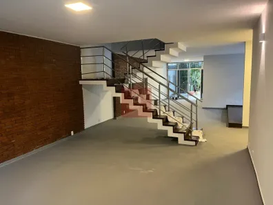 Sobrado com 6 Quartos à venda, 289m² no Planalto Paulista, São Paulo