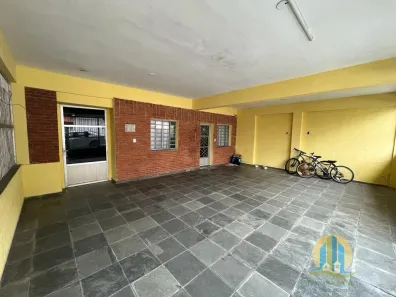 Casa com 3 Quartos à venda, 400m² no Vila Engenho Novo, Barueri