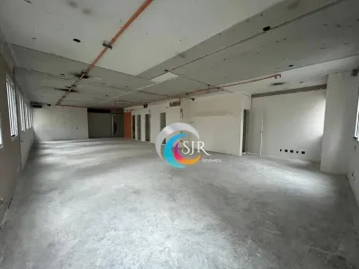Sala Comercial para alugar, 140m² no Indianópolis, São Paulo