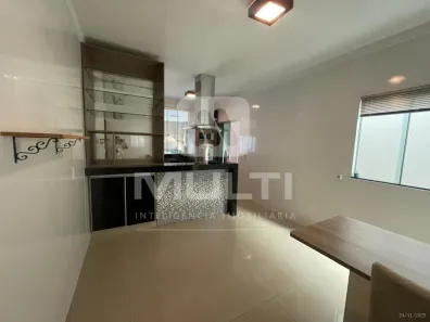 Casa com 3 Quartos à venda, 200m² no Alto Umuarama, Uberlândia