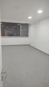 Sala Comercial à venda, 38m² no Vila Pedro Moreira, Guarulhos