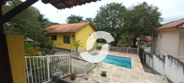 Casa com 2 Quartos à venda, 200m² no Maravista, Niterói