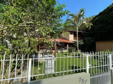 Casa com 3 Quartos à venda, 200m² no Ingleses do Rio Vermelho, Florianópolis