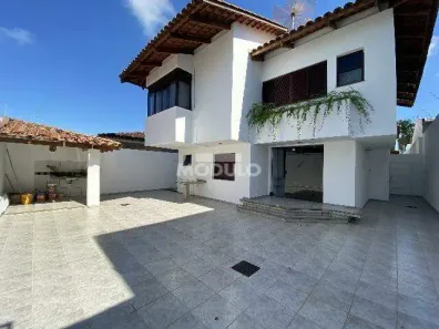 Casa com 4 Quartos para alugar, 350m² no Tabajaras, Uberlândia