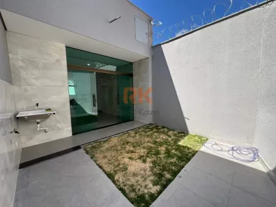 Casa com 3 Quartos à venda, 110m² no Parque Xangri-Lá, Contagem