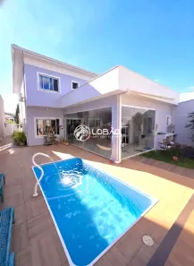 Sobrado com 4 Quartos à venda, 282m² no Parque Ipiranga, Resende