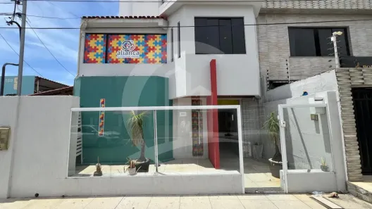 Galpão/Depósito/Armazém à venda, 176m² no Salgado Filho, Aracaju