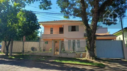 Sobrado com 3 Quartos à venda, 188m² no Country, Cascavel